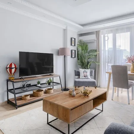 Appartement 1gbps Wifi Ac In Brand New Istanboel