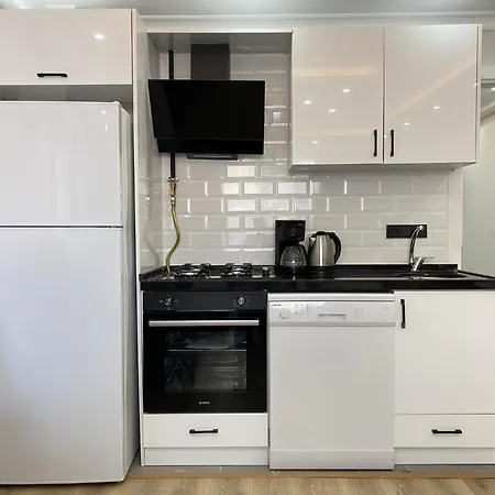 1gbps Wifi Ac In Brand New Apartment Istanbul